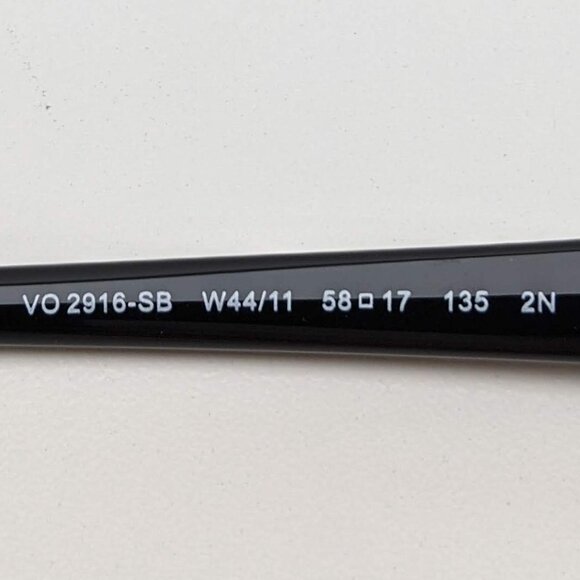 🕶️Vogue VO2916-SB W44/11 Sunglasses 58/17 135 /KAA605🕶️​ - Picture 3 of 6